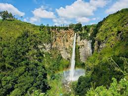 Air Terjun Sipiso Piso